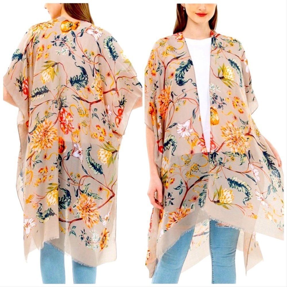 NWT! CAPE-SLEEVE FLORAL CREAM KIMONO-OSFM!